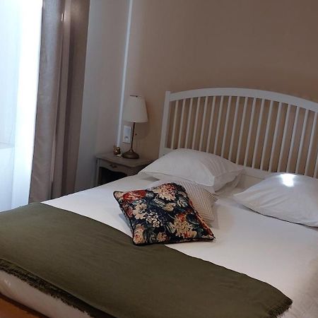 Mas Elena Bed & Breakfast Generargues Bagian luar foto