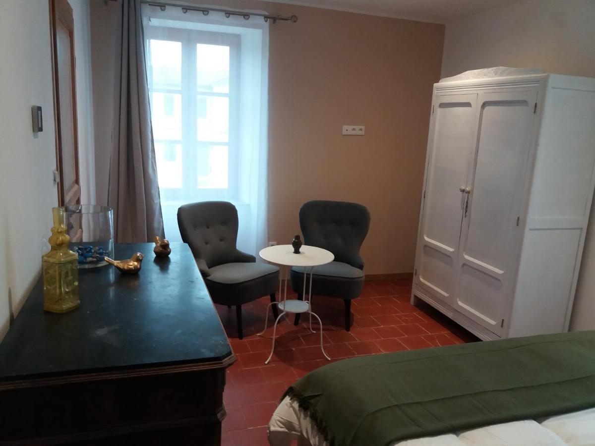 Mas Elena Bed & Breakfast Generargues Bagian luar foto