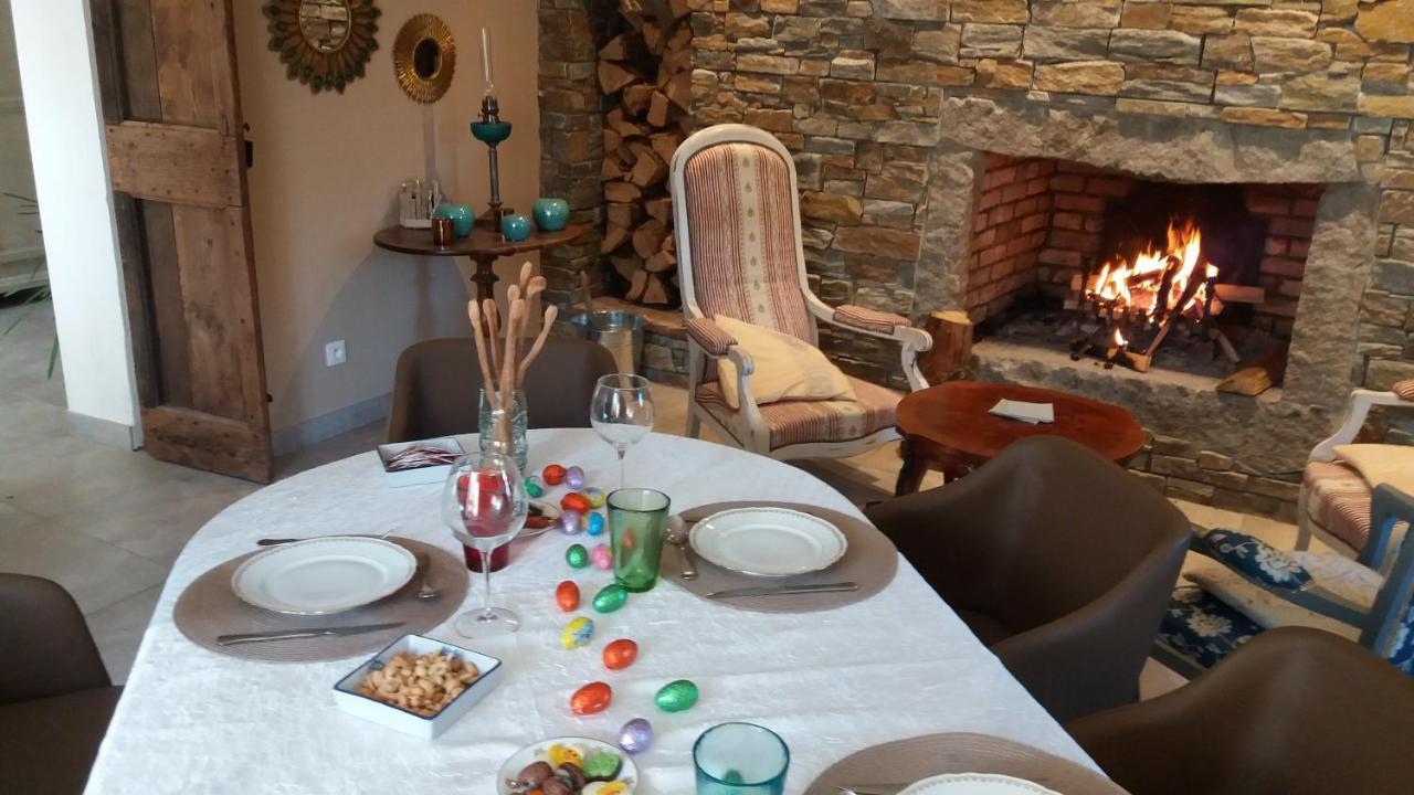 Mas Elena Bed & Breakfast Generargues Bagian luar foto