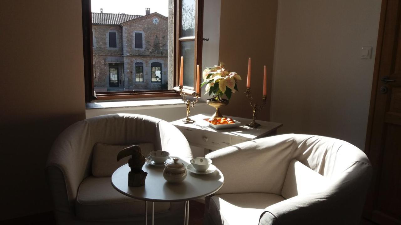 Mas Elena Bed & Breakfast Generargues Bagian luar foto