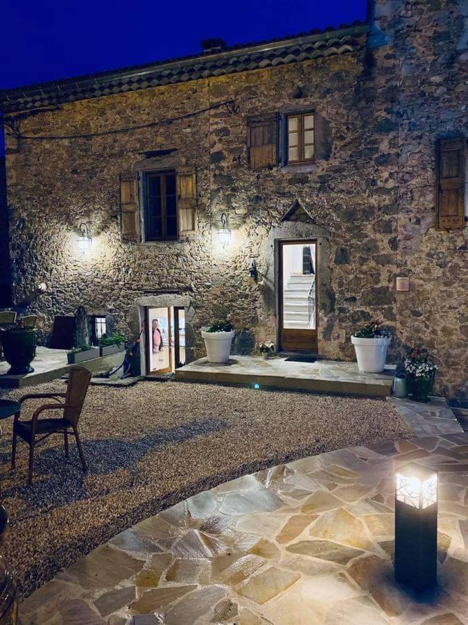 Mas Elena Bed & Breakfast Generargues Bagian luar foto