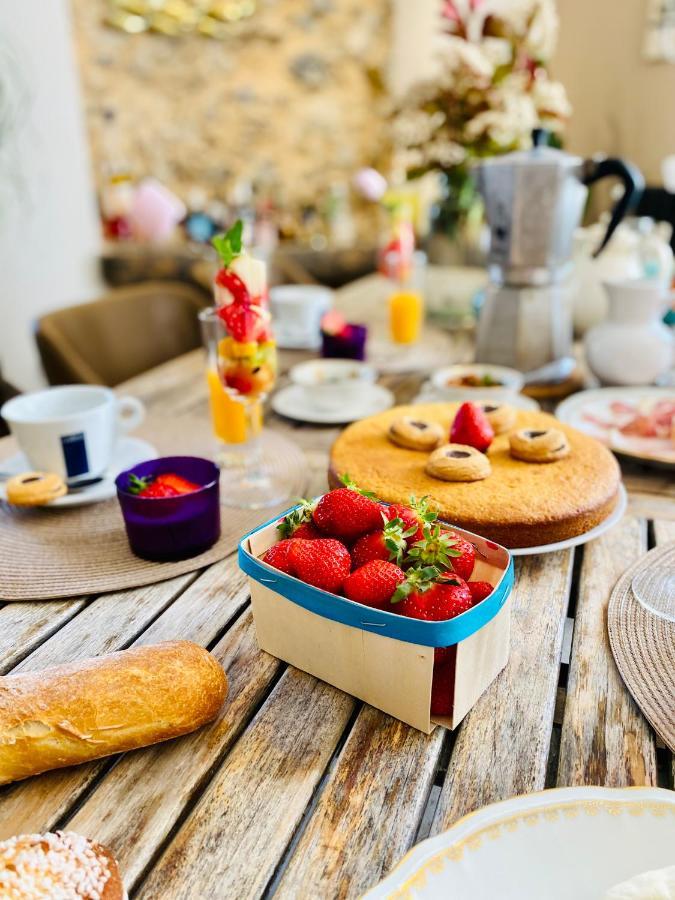Mas Elena Bed & Breakfast Generargues Bagian luar foto