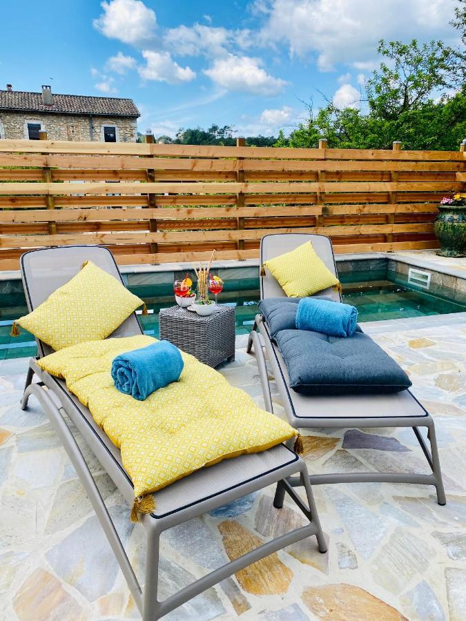 Mas Elena Bed & Breakfast Generargues Bagian luar foto