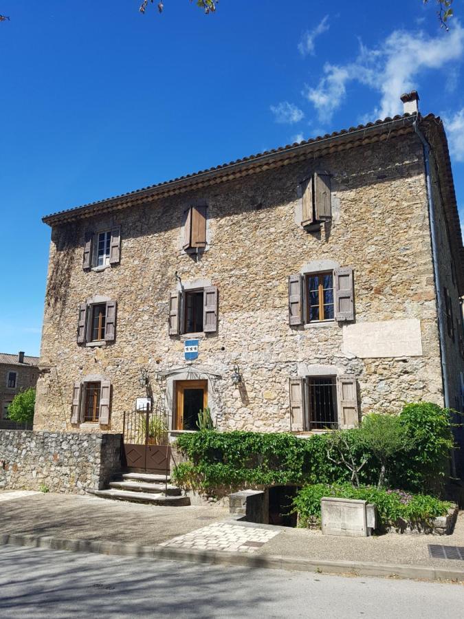 Mas Elena Bed & Breakfast Generargues Bagian luar foto