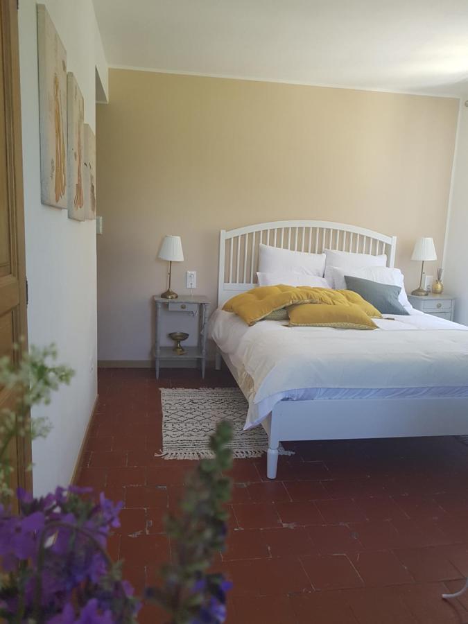 Mas Elena Bed & Breakfast Generargues Bagian luar foto