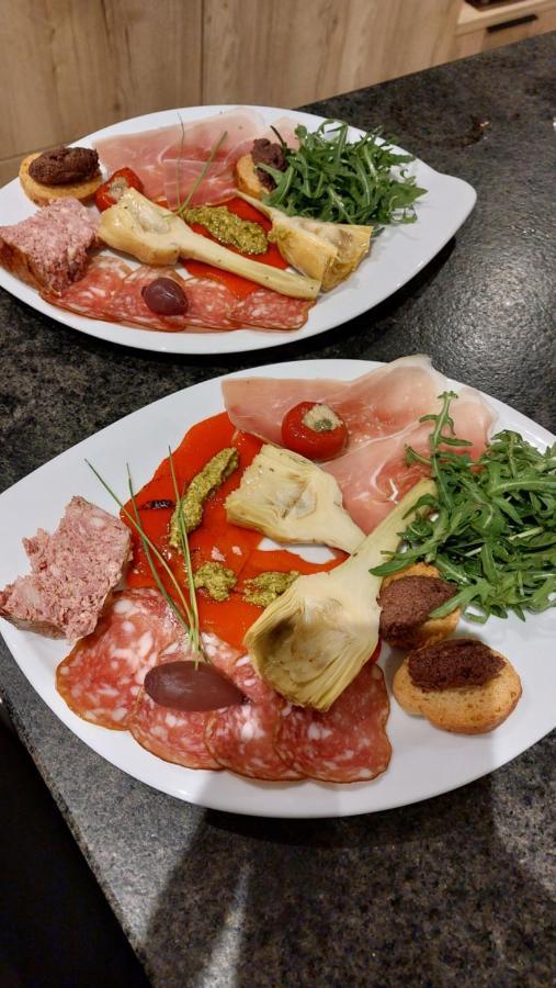 Mas Elena Bed & Breakfast Generargues Bagian luar foto